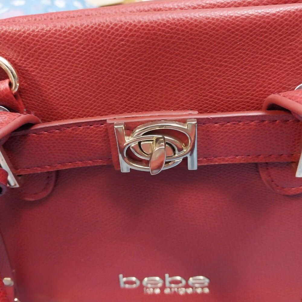3254 Small Be Be Handbag Cross Body Purse in Red. In Excellent Condition. - Picture 2 of 15